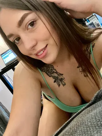 OnlyFans account  sensitive04200 header 2