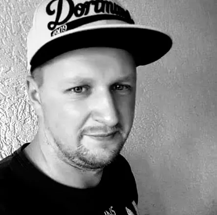 OnlyFans cuenta steffen0911 header 2