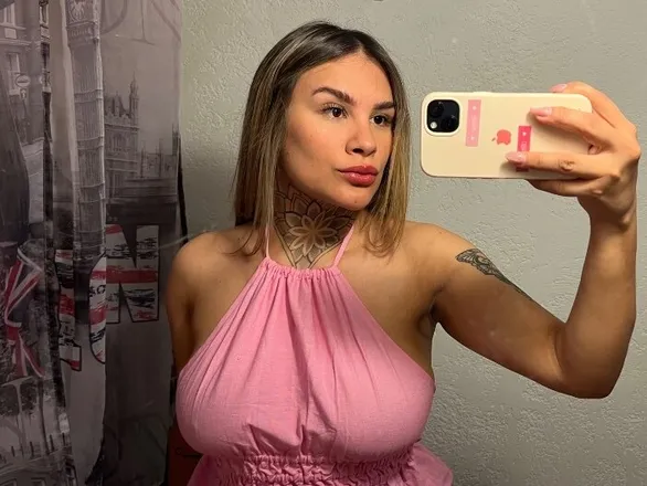 OnlyFans cuenta julietapink header 2
