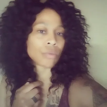OnlyFans cuenta yellowbone1 header 2