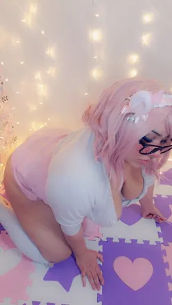 OnlyFans account  nerdycurvymisskitten header 2