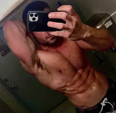 OnlyFans cuenta ryan_olllllllo avatar 1