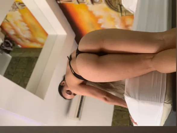 OnlyFans cuenta rosa010 header 2