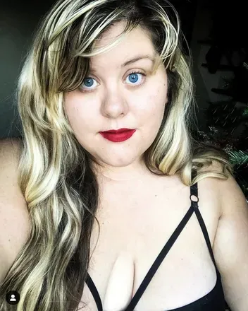 OnlyFans cuenta thickthighsintheskies avatar 1