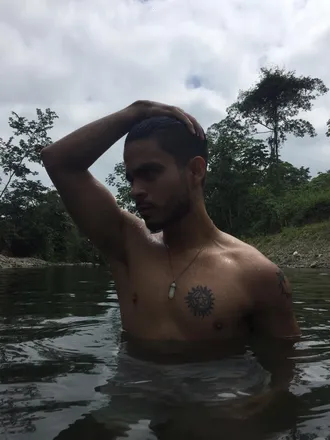 OnlyFans cuenta near_21 header 2