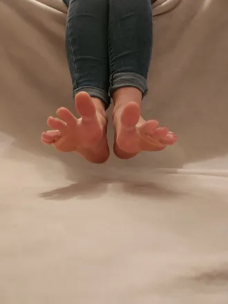 OnlyFans cuenta xxfeetbabe header 2