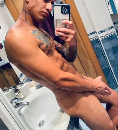 OnlyFans cuenta dyvera header 1