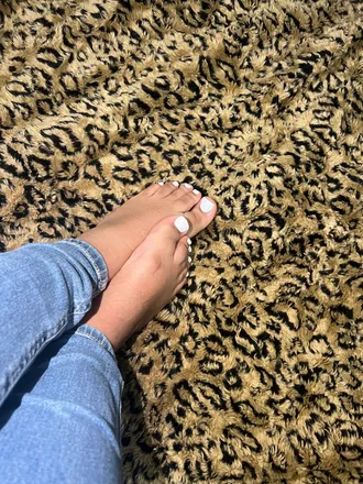 OnlyFans cuenta feetbyshanelle header 2
