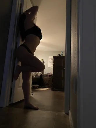 OnlyFans cuenta lil_bit_babyyy header 2