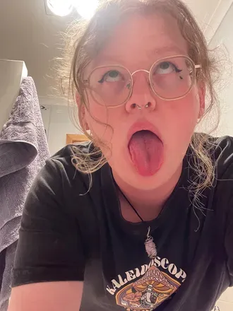 OnlyFans cuenta hazel_and_stuff header 2