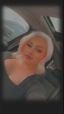 OnlyFans cuenta brunettedolly97 header 2
