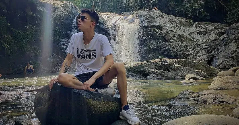 OnlyFans cuenta solodimesanti header 2