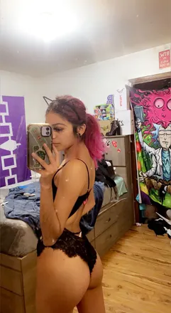 OnlyFans account  xyta.marie header 2