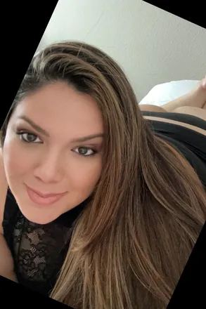 OnlyFans account  plump.paradise header 2