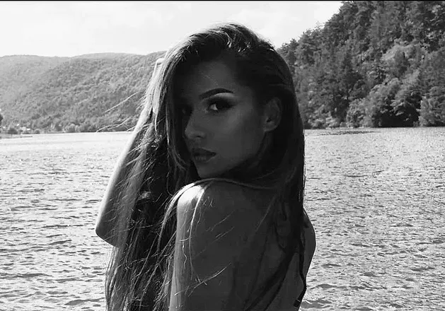 OnlyFans account  fallinlovewitheve avatar 1