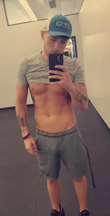 OnlyFans cuenta dumbdude2021 header 2
