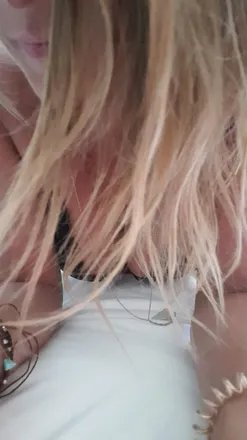 OnlyFans cuenta sunnydeeelight header 2