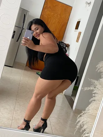OnlyFans account  pleasuremypeach header 2