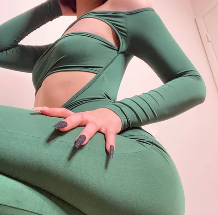 OnlyFans cuenta capricornbaybee header 2