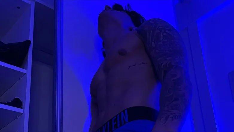 OnlyFans account  levi_boy header 2