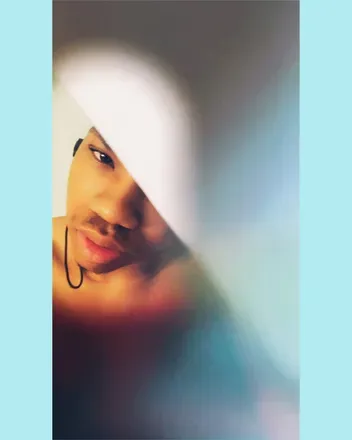 OnlyFans account  comeseeaboutme96 avatar 1