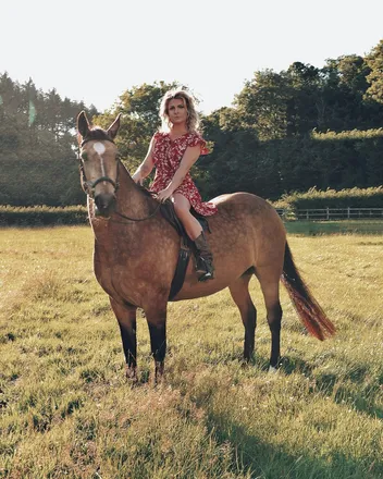OnlyFans cuenta countryrosemea header 2
