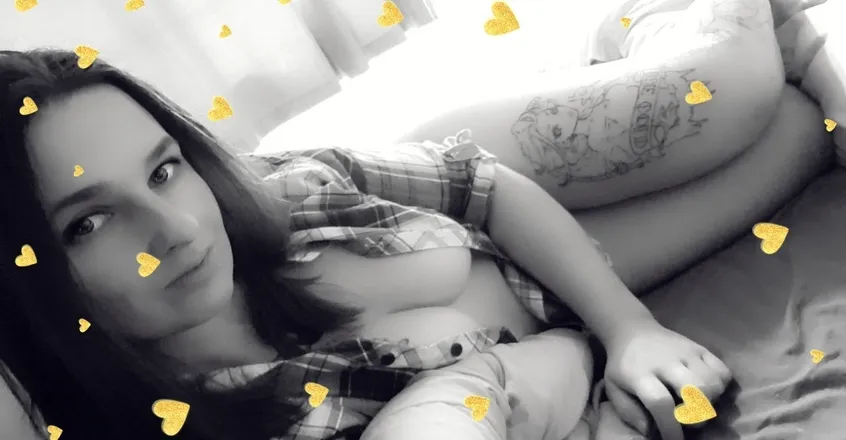 OnlyFans cuenta curvie_emma_free header 2