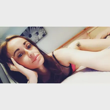 OnlyFans cuenta vipmistresshoneybee header 2