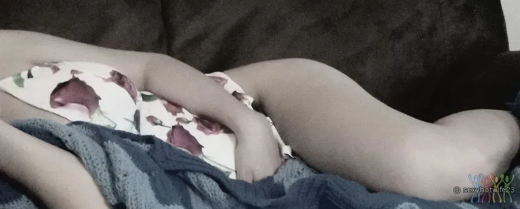 OnlyFans account  sexyhotwife23 header 2