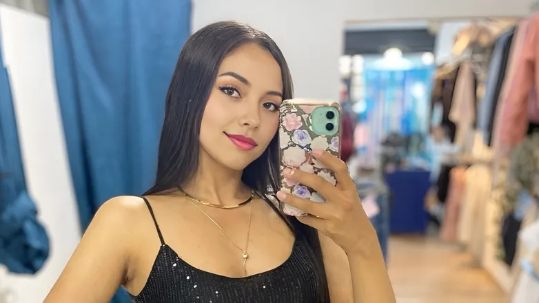 OnlyFans cuenta mialennon header 2