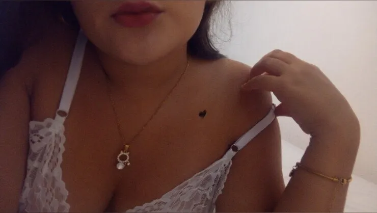OnlyFans cuenta mikafer19 header 2