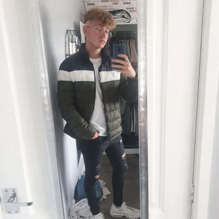 OnlyFans cuenta kingkyle123 header 2