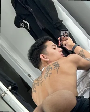 OnlyFans cuenta urkuyajr header 2