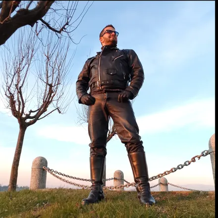 OnlyFans cuenta titano_leather header 2