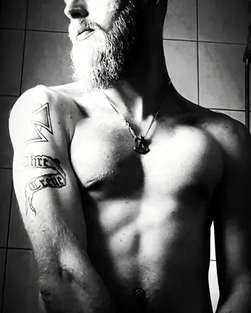 OnlyFans cuenta x_roeyk_x avatar 1