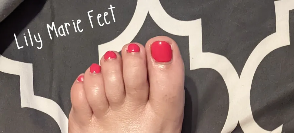 OnlyFans cuenta lilymariefeet header 2