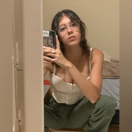 OnlyFans cuenta sexyrenata04 avatar 1