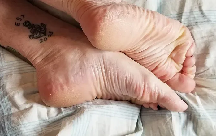 OnlyFans cuenta twistedtoes header 2