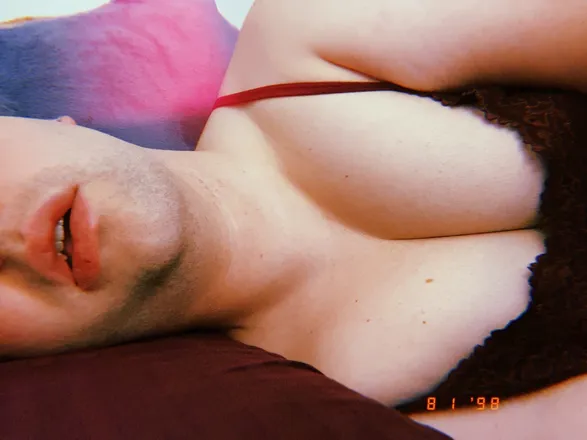 OnlyFans cuenta bi-dyke-eowyn header 2