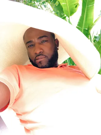 OnlyFans cuenta ferleyvybz header 2