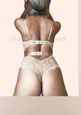 OnlyFans cuenta chatnoireflavour header 2