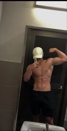 OnlyFans cuenta thechadwhite header 2