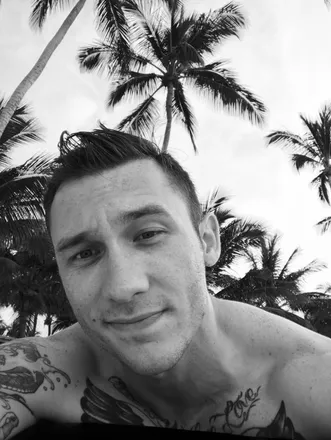 OnlyFans cuenta tattooedadonis header 2