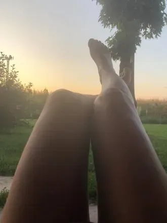 OnlyFans cuenta piccolamiafeet avatar 1
