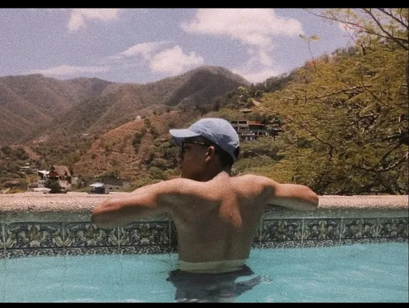 OnlyFans cuenta charles_56 header 2