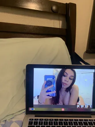 OnlyFans cuenta hennessyxxx23 avatar 1