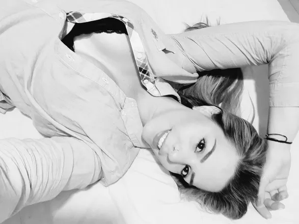 OnlyFans cuenta alesa_love header 2