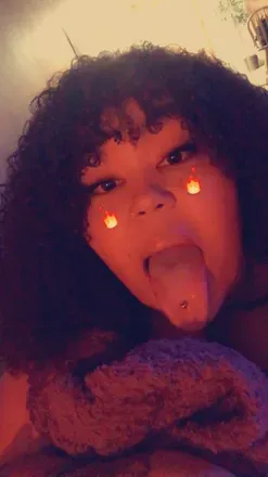 OnlyFans account  curiouskells avatar 1