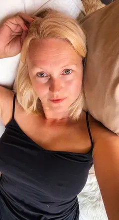 OnlyFans account  fuzzymie avatar 1