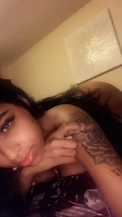 OnlyFans cuenta queennhazel header 2